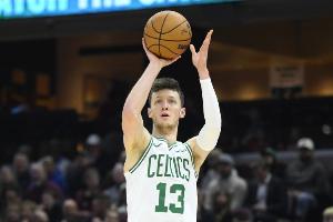 开云体育网址-绿军旧将!黄蜂官方:球队与德鲁-皮特森签下一份双向合同