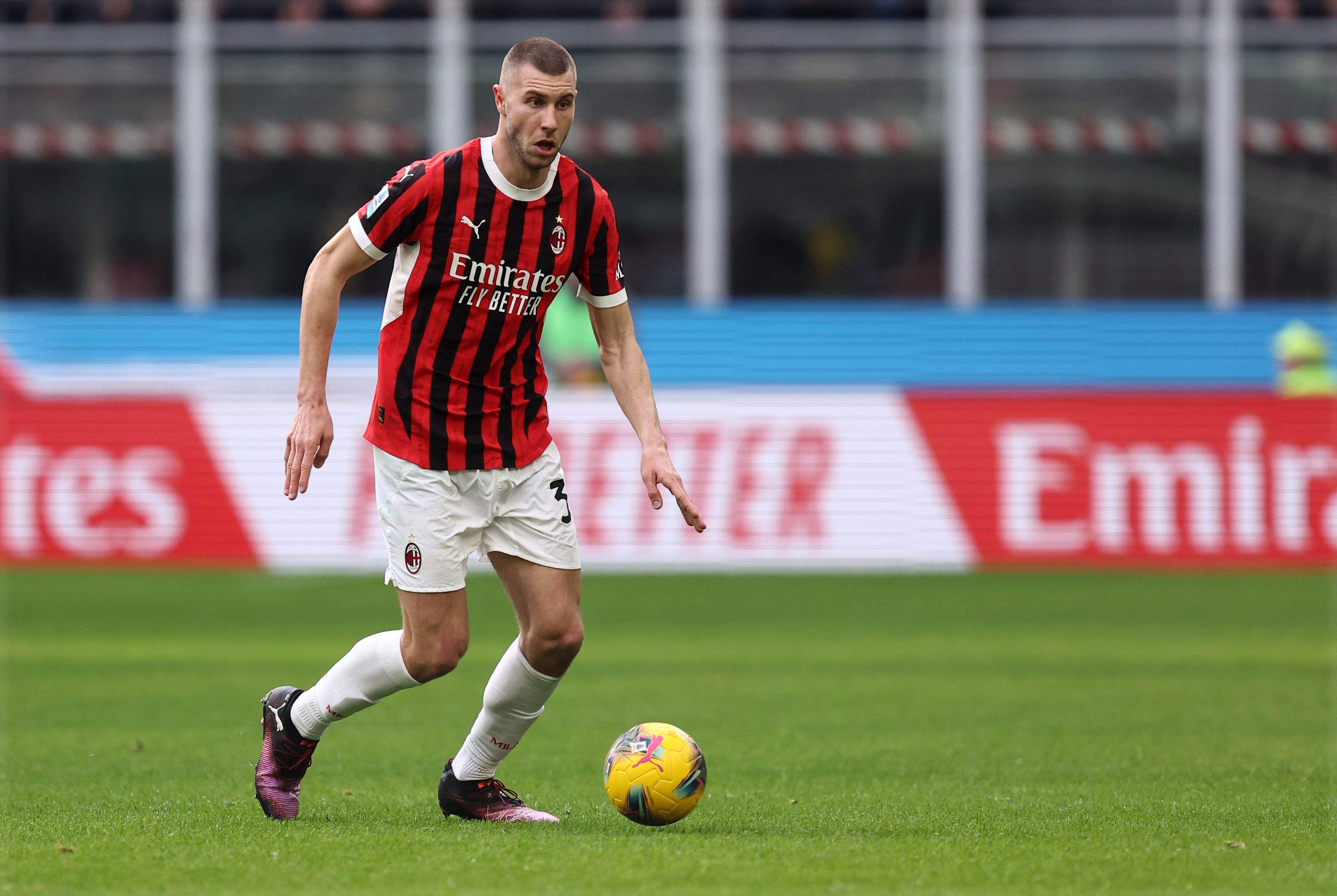 开云官方网-记者：加拉塔萨雷与米兰聊到帕夫洛维奇，若他愿加盟将成头号目标